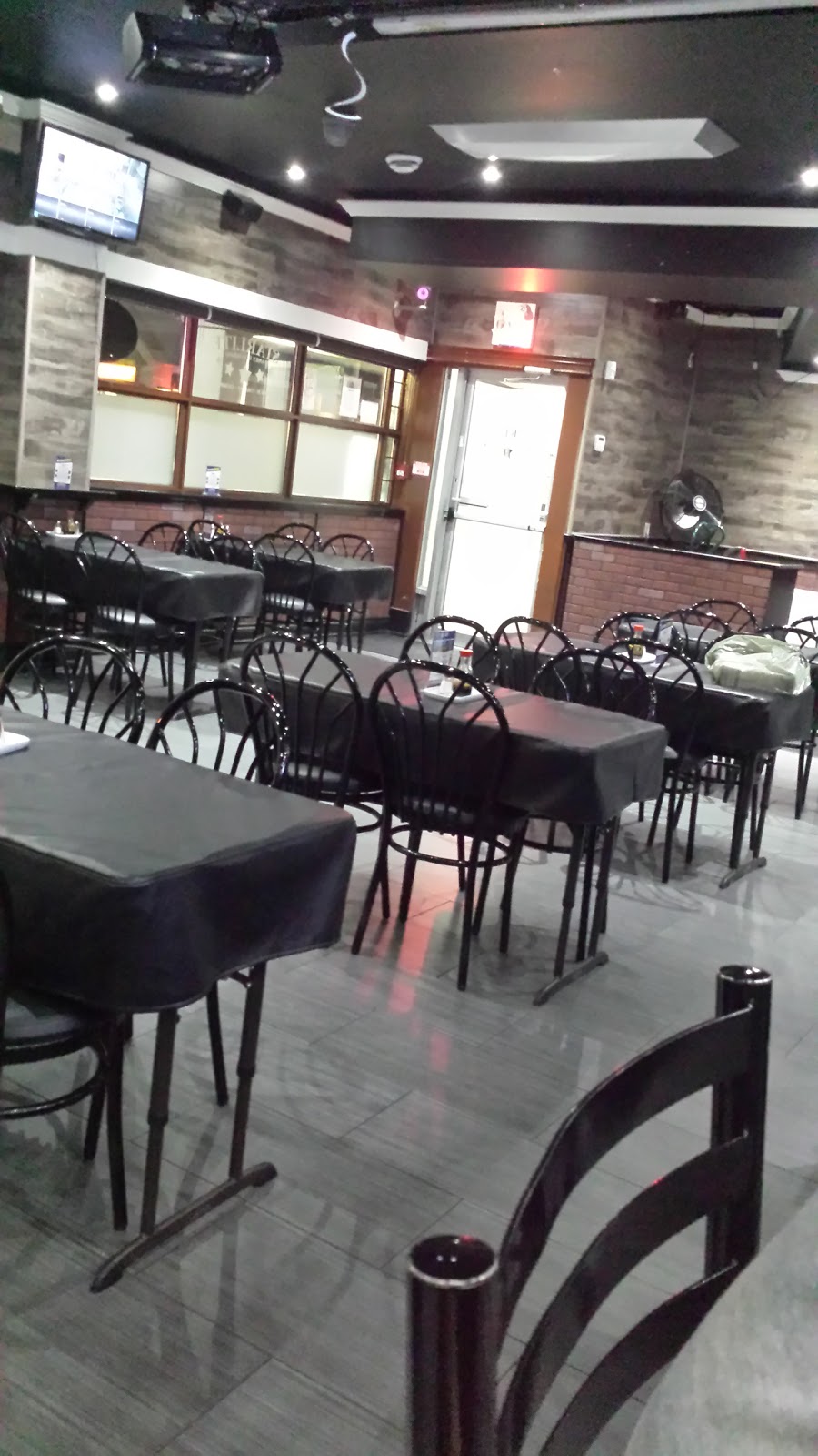 Starlite Family Restaurant | 1157 Ellesmere Rd, Scarborough, ON M1P 2X6, Canada | Phone: (647) 352-4994