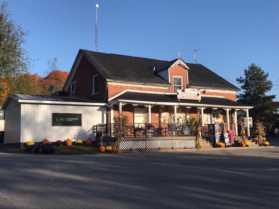 Clayton General Store | 2862 Tatlock Rd, Clayton, ON K0A 1P0, Canada | Phone: (613) 256-1947