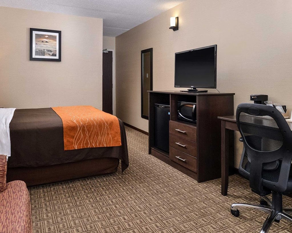 Comfort Inn | 5 Rutherford Rd S, Brampton, ON L6W 3J3, Canada | Phone: (905) 452-0600