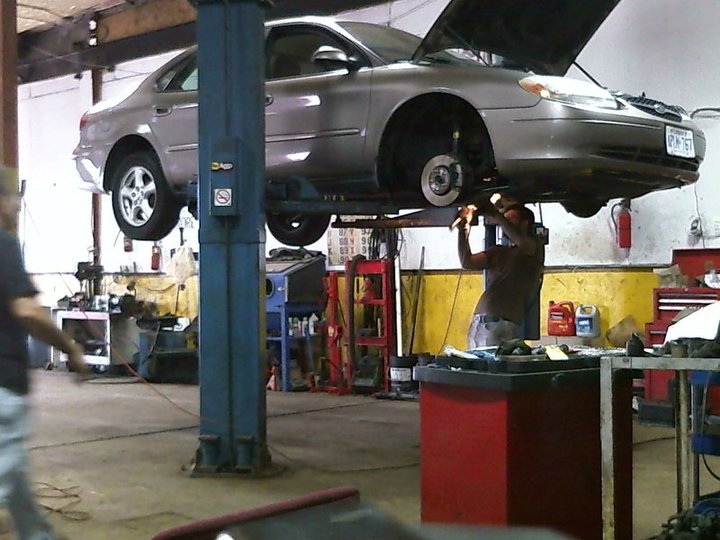 First (1st) Auto Service Inc | 965 Walker Rd, Windsor, ON N8Y 2N6, Canada | Phone: (519) 254-1487