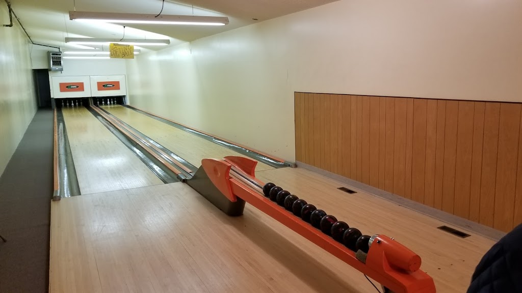 Lions Bowling Alley | 2 St, Stirling, AB T0K 2E0, Canada | Phone: (403) 756-3376