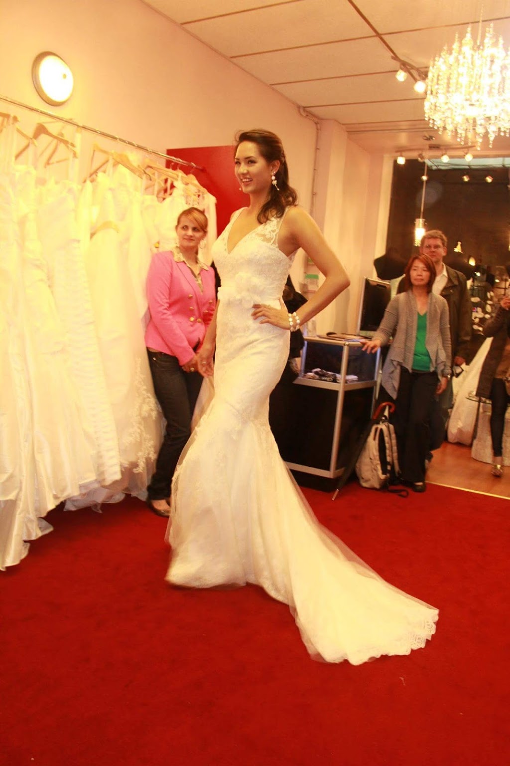 Djamila Bridal | 5950 Victoria Dr, Vancouver, BC V5P 3X2, Canada | Phone: (604) 723-9492