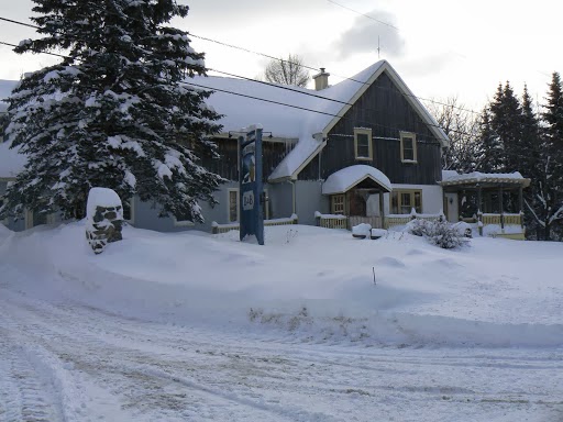 Auberge De La Tour Et Spa | 1837 Chemin Alfred-Desrochers, Orford, QC J1X 6J4, Canada | Phone: (819) 868-2881