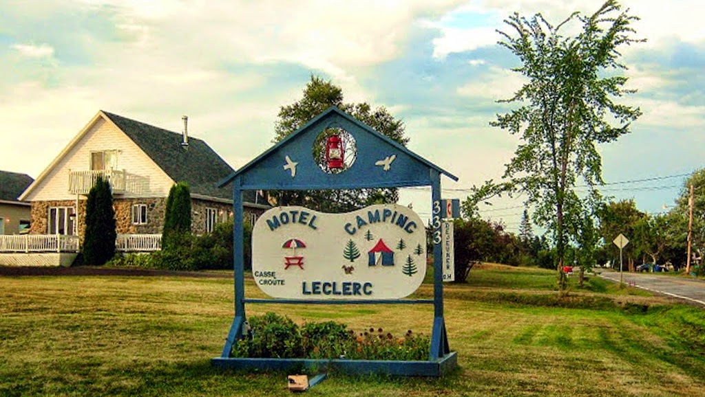 Camping Motel Leclerc | 333 Chemin de la Baleine, LIsle-aux-Coudres, QC G0A 1X0, Canada | Phone: (418) 438-2217