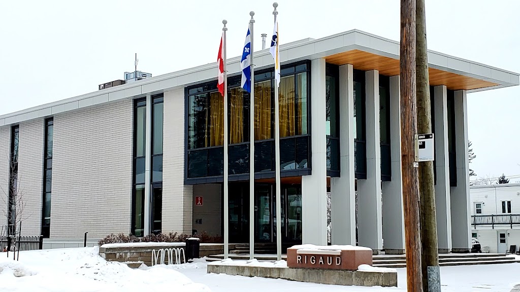 Rigaud City Hall | 106 Rue Saint-Viateur, Rigaud, QC J0P 1P0, Canada | Phone: (450) 451-0869