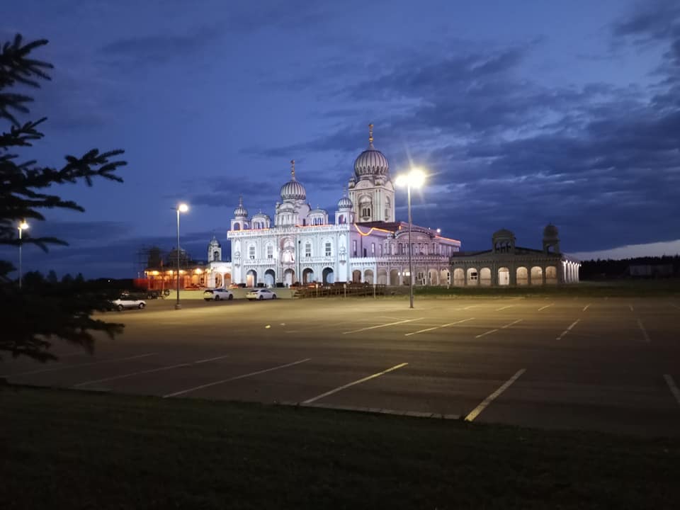 Nanaksar Gurudwara | 1410 Horsehill Rd NW, Edmonton, AB T5Y 6G6, Canada | Phone: (780) 472-6335