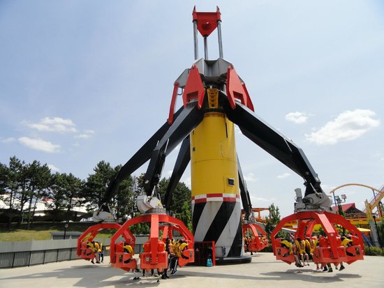 Sledge Hammer | 1 Canadas Wonderland Drive, Maple, ON L6A 1S6, Canada | Phone: (905) 832-7000