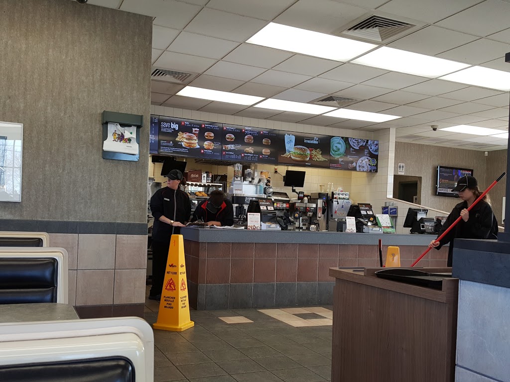 McDonalds | Rr #2, 1835 Niagara Stone Rd, Niagara-on-the-Lake, ON L0S 1J0, Canada | Phone: (905) 468-1809