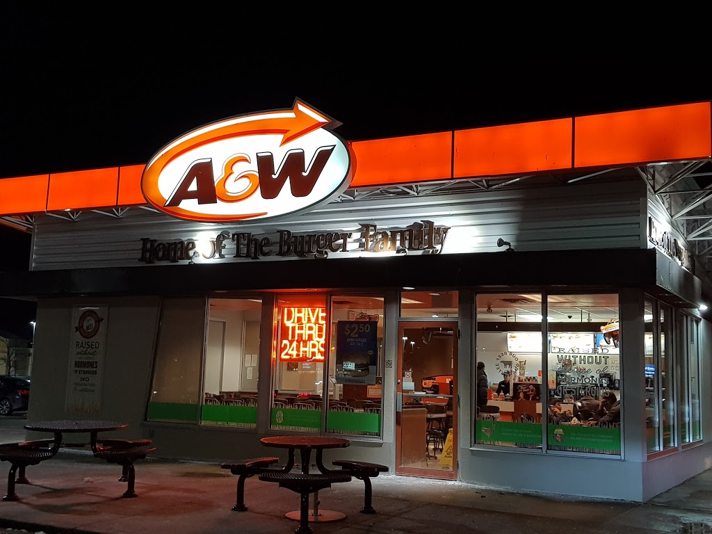 A&W Canada | 5880 Mavis Rd, Mississauga, ON L5V 3B7, Canada | Phone: (647) 479-4020