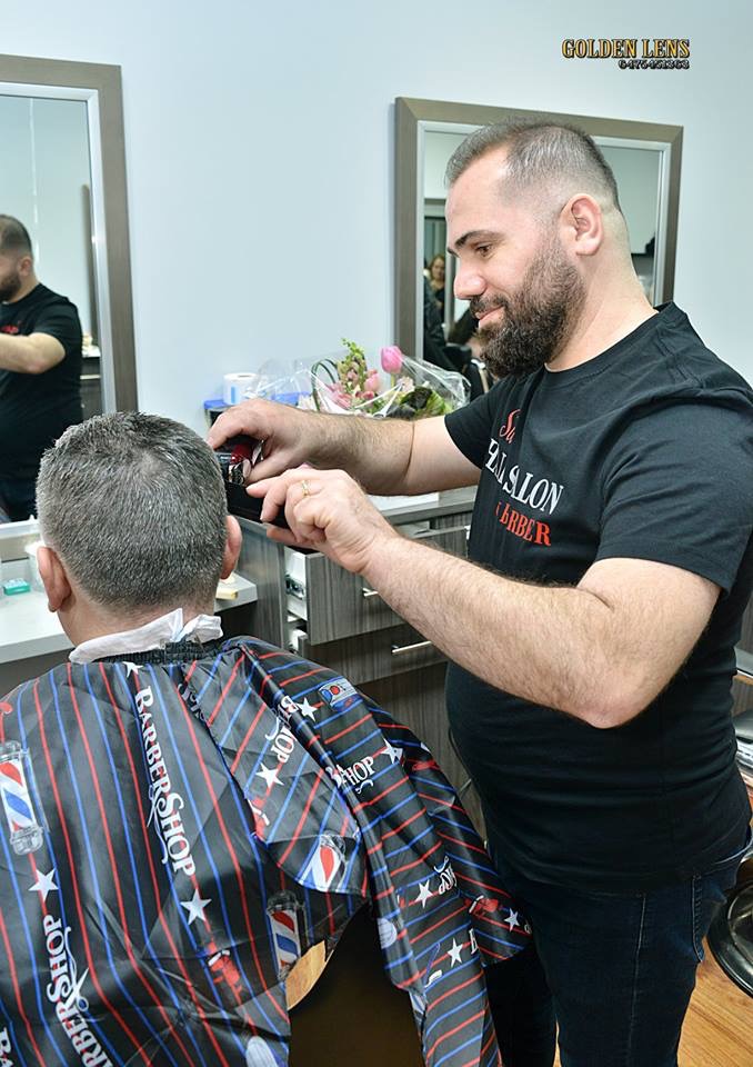 Sam Hairsalon and Barber | 525 Cityview Blvd, Vaughan, ON L4H 0Z4, Canada | Phone: (905) 553-5677