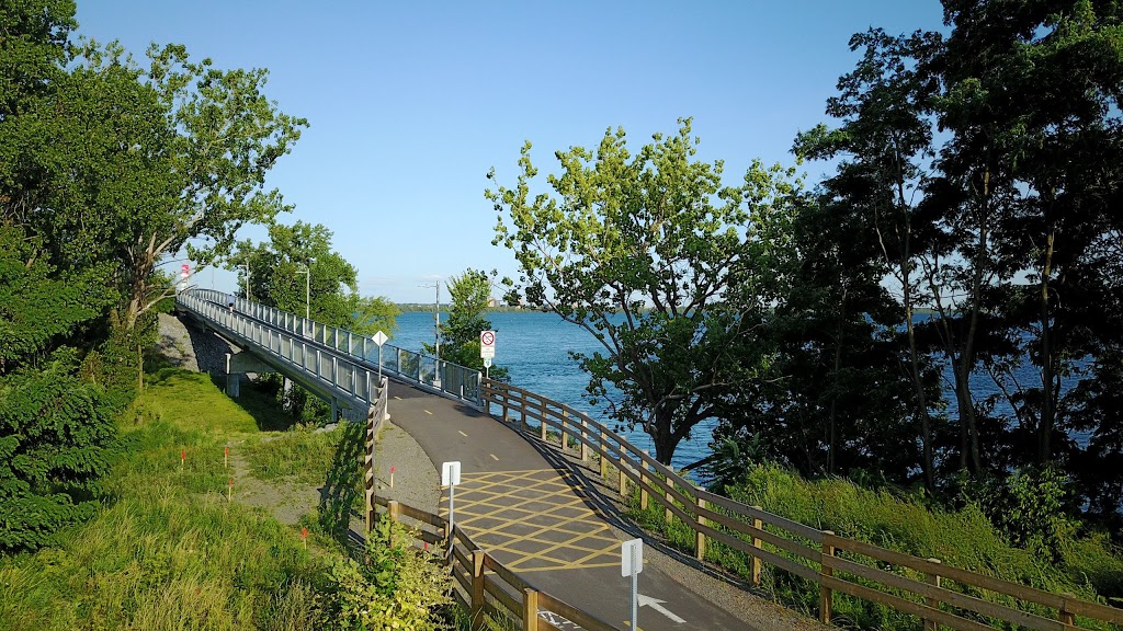 Cours-du-Fleuve Park | 48 Cours du Fleuve, Verdun, QC H3E 1W9, Canada