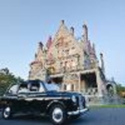 Victorias London Taxi Tours | 4037 Quadra St, Victoria, BC V8X 1K1, Canada | Phone: (250) 532-3839