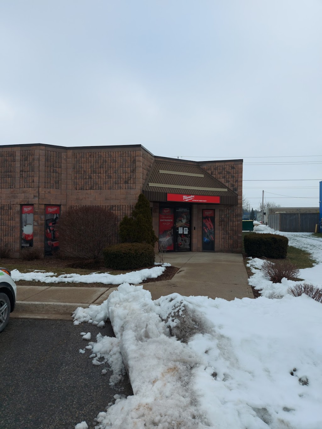 Milwaukee Tool Factory Service Center | 335 Sovereign Rd #3, London, ON N6M 1A6, Canada | Phone: (877) 948-2360