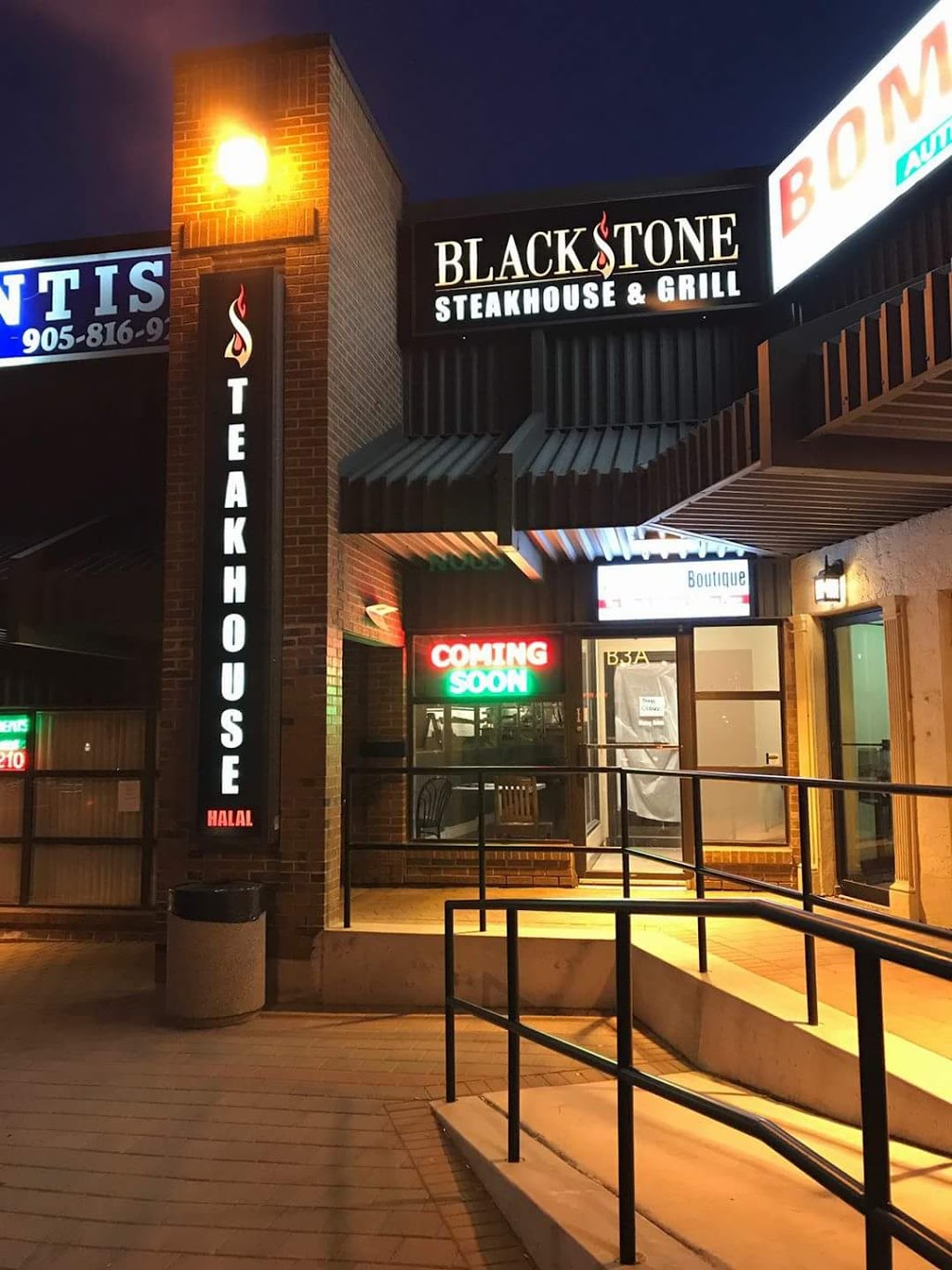 Blackstone Steakhouse and Grill - Mississauga | 6415 Erin Mills Pkwy, Mississauga, ON L5N 4H4, Canada | Phone: (905) 451-3384