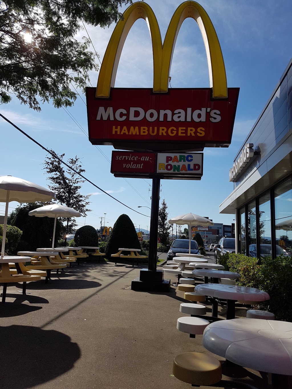 McDonalds | 870 Rue Principale, Granby, QC J2G 2Z2, Canada | Phone: (450) 372-0992