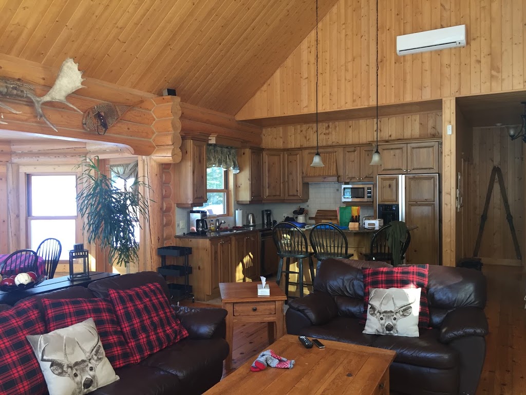 Fiddler Lake Resort - Chalet 7 | Mille-Isles, QC J0R 1A0, Canada