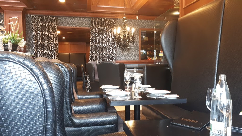 Stakeout Dining Room & Lounge | 5402 Main St, Whitchurch-Stouffville, ON L4A 7X5, Canada | Phone: (905) 642-5557