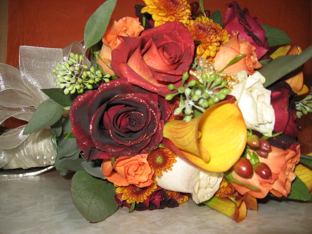 Designer Bouquets Flower & Gift Studio | 3512 Errington Ave, Chelmsford, ON P0M 1L0, Canada | Phone: (705) 855-9023