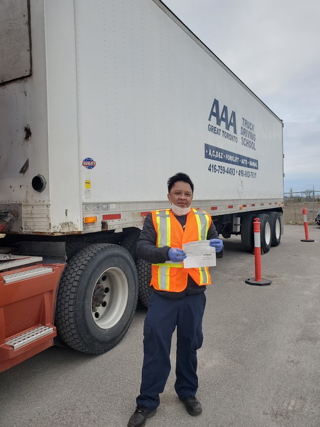 AAA GREAT TORONTO TRUCK DRIVING SCHOOL | 1616 OConnor Dr, East York, ON M4B 3P4, Canada | Phone: (416) 803-7631