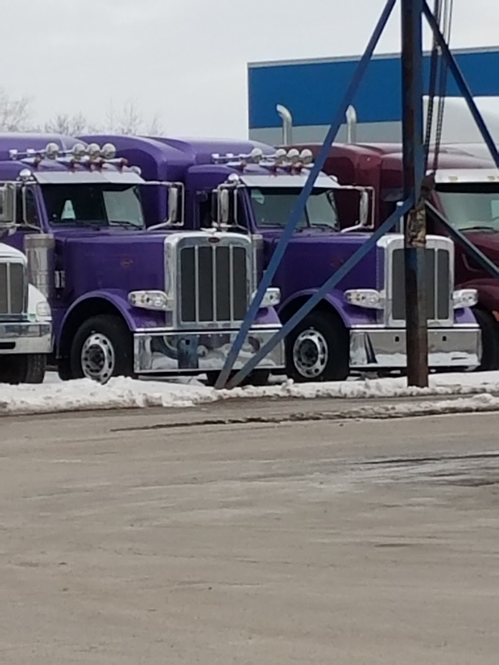Hunter Truck - Buffalo | 2370 Walden Ave, Buffalo, NY 14225, USA | Phone: (716) 684-0010