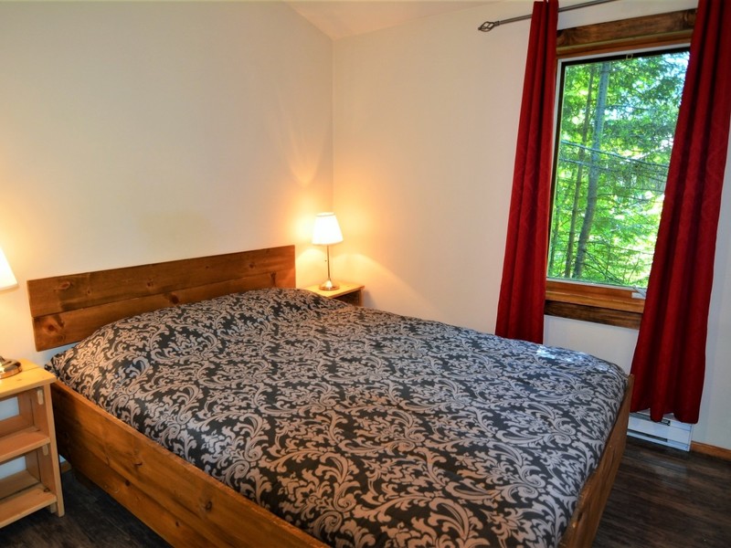 Chalet Spa La Tanière | 2208-C, QC-125, Notre-Dame-de-la-Merci, QC J0T 2A0, Canada | Phone: (877) 560-8060