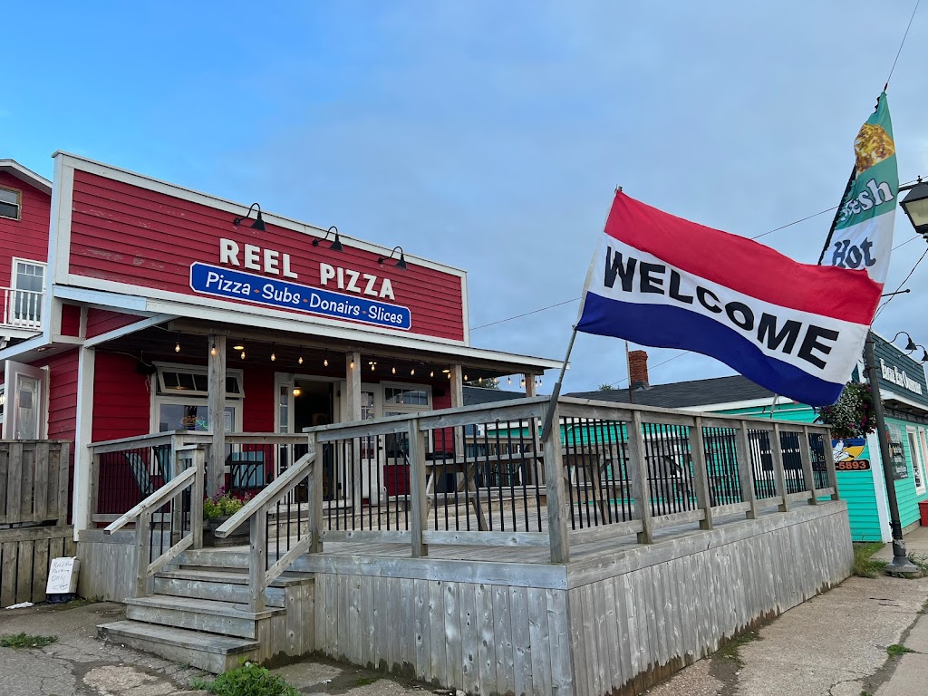 Reel Pizza & Sub Shop | 15862 Central av, Inverness, NS B0E 1N0, Canada | Phone: (902) 258-2700