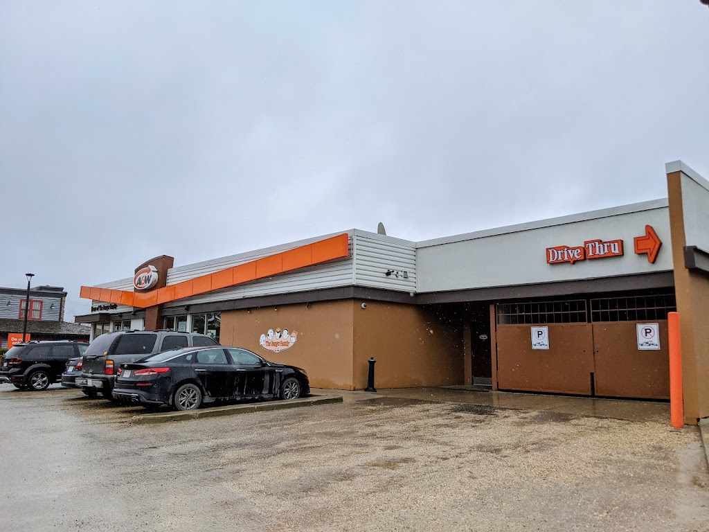 A&W Canada | Southpointe Common, 2004 50 Ave, Red Deer, AB T4R 3A2, Canada | Phone: (403) 358-3588