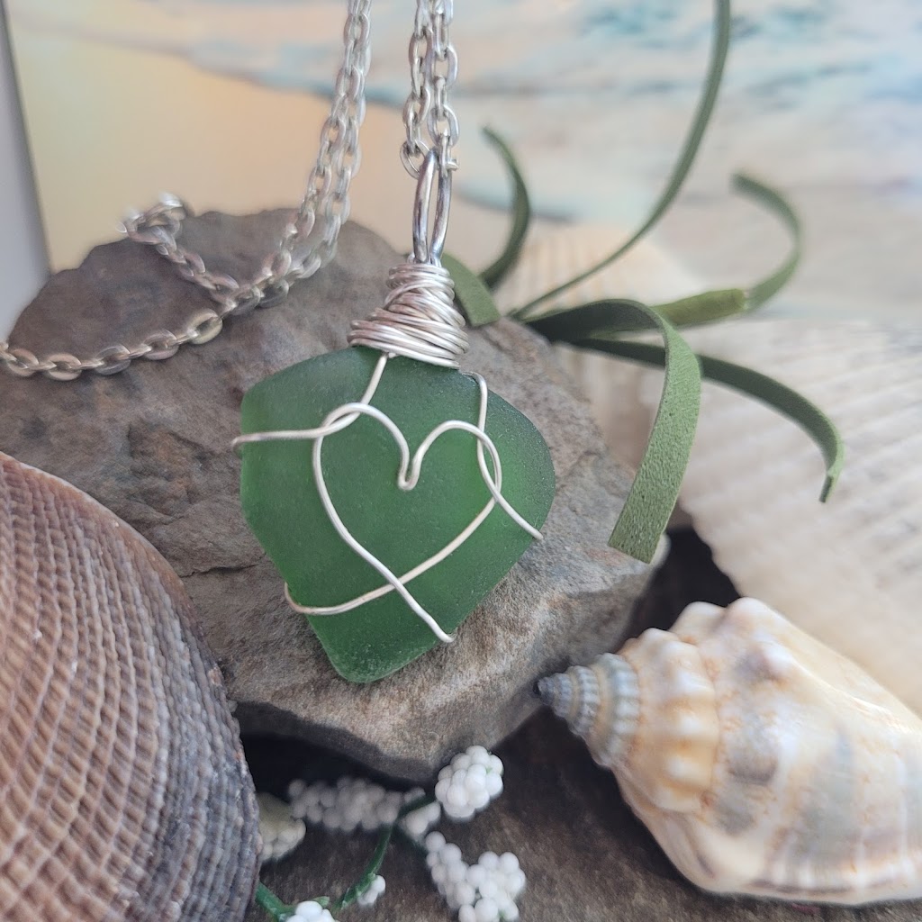 Shannon’s Seaglass Collections | 17390 Rue Antoine-Faucon, Pierrefonds, QC H9J 3S9, Canada | Phone: (514) 626-7812