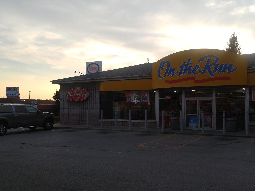 Esso | 648 King St W, Hamilton, ON L8P 1C5, Canada | Phone: (905) 575-3524