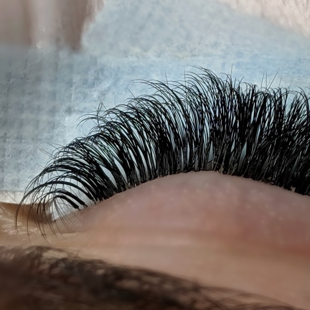 Lashes by Becky | 2021 Sixth Line, Oakville, ON L6H 4S2, Canada | Phone: (905) 208-2788