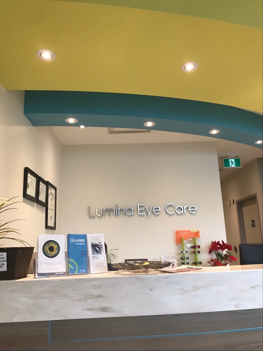 Lumina Eye Care | 8208 Bayview Ave, Thornhill, ON L3T 2S2, Canada | Phone: (905) 889-0809