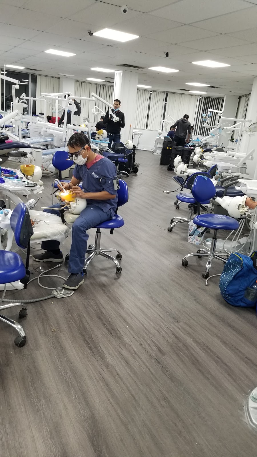 Dental Simulation Training Centre | 3050 Confederation Pkwy #301-D, 3rd floor, Mississauga, ON L5B 3Z6, Canada | Phone: (416) 294-7583