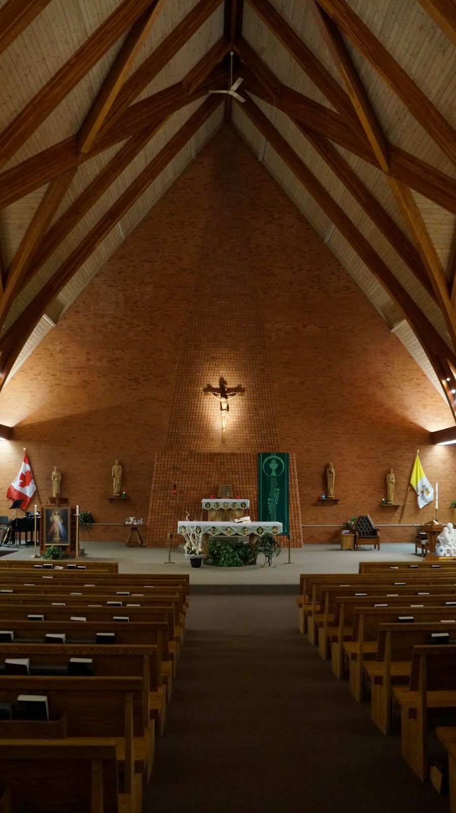 St. Lukes Roman Catholic Parish | 200 ALBION RD MOUNT, Hamilton, ON L8K 5S9, Canada | Phone: (905) 560-1551