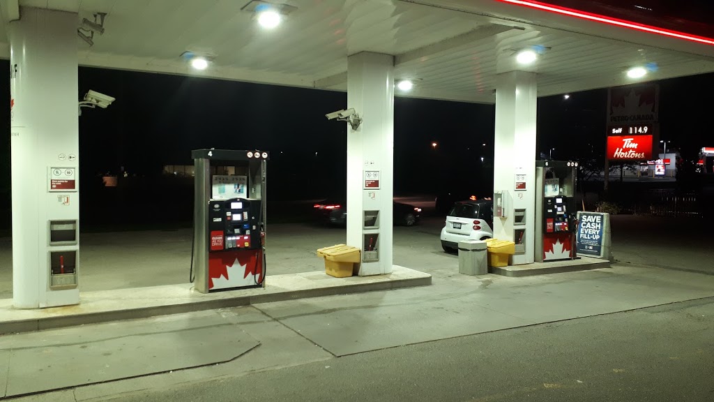 Petro-Canada | 587 Third Line, Oakville, ON L6L 4A8, Canada | Phone: (905) 825-1342