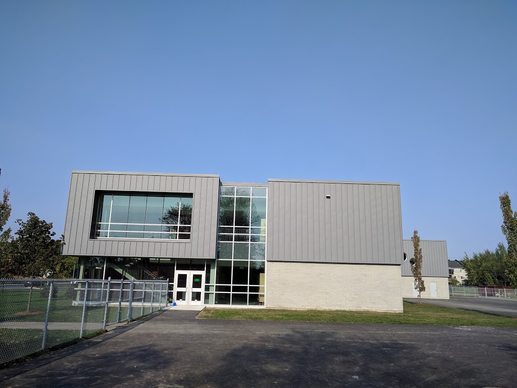 School Parchemin | 18555 Rue Hubert-Aquin, Mirabel, QC J7J 1H8, Canada | Phone: (450) 569-2925