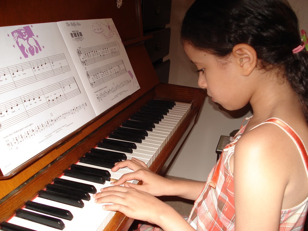 Piano Teacher - Music Net School North York Toronto | 50 Tuscarora Dr, North York, ON M2H 2K3, Canada | Phone: (416) 499-3242