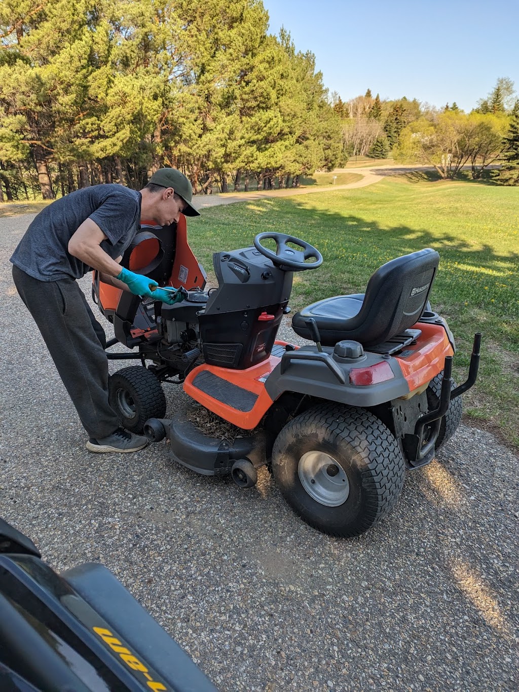 Silver Spot Small-Engine | RR#3 lcd main, Wetaskiwin, AB T9A 1X1, Canada | Phone: (780) 335-2578