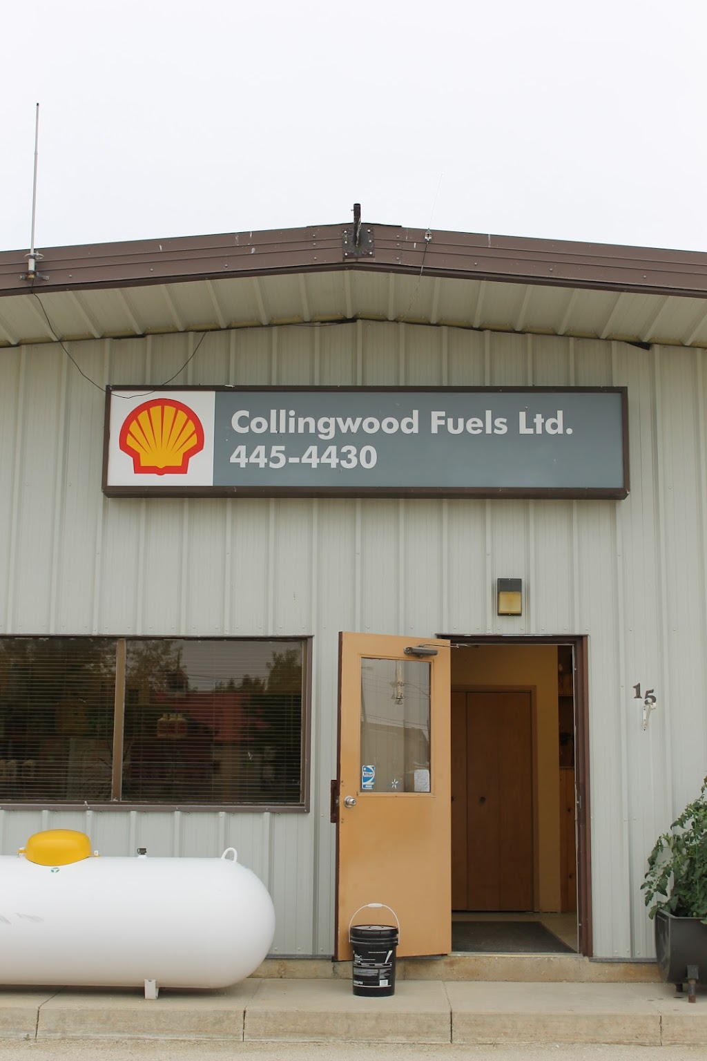 Collingwood Fuels | 15 Stewart Rd, Collingwood, ON L9Y 4M7, Canada | Phone: (705) 445-4430