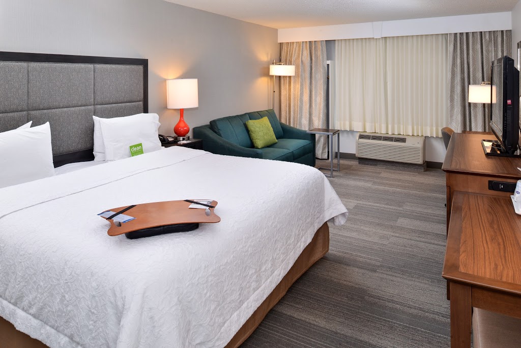 Hampton Inn & Suites By Hilton Calgary- University Northwest | 2231 Banff Trail NW, Calgary, AB T2M 4L2, Canada | Phone: (403) 289-9800