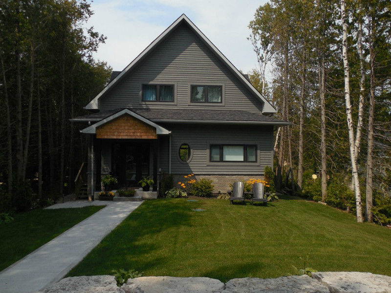 Sauble Cottage Rentals | 604 Main St, Sauble Beach, ON N0H 2G0, Canada | Phone: (647) 248-3049