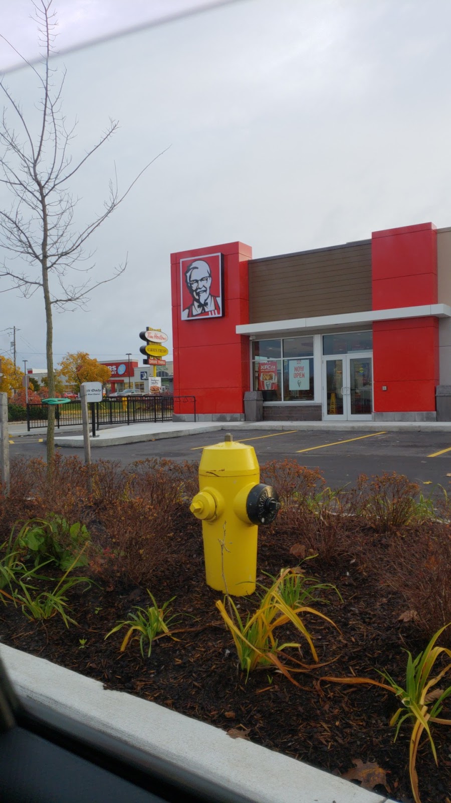 KFC | 150 Holiday Inn Dr, Cambridge, ON N3C 0A1, Canada | Phone: (519) 658-4669