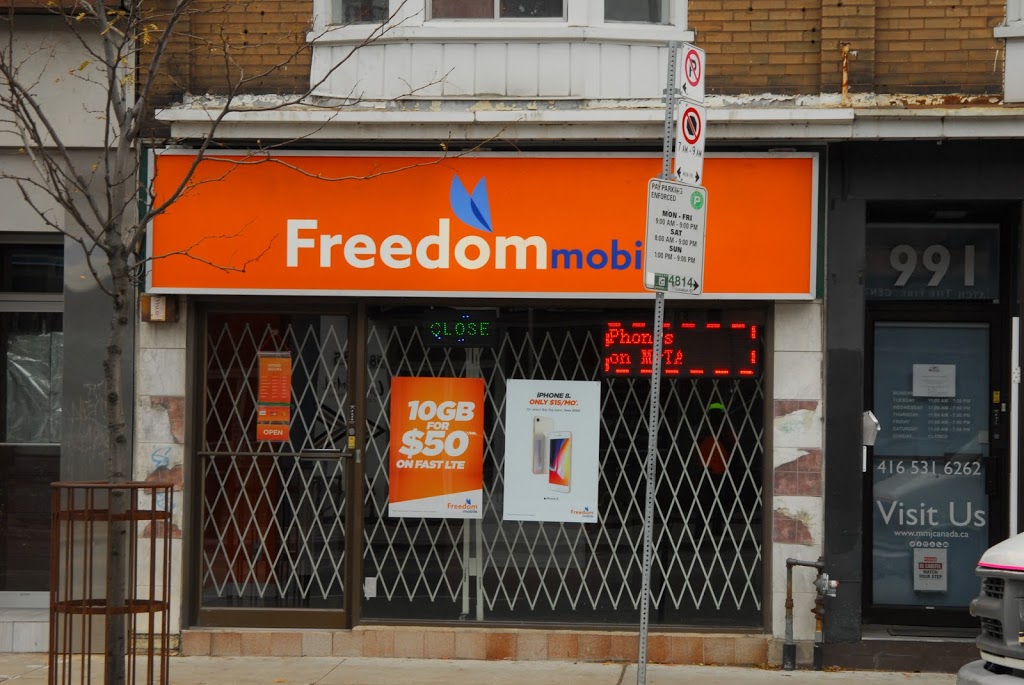 Freedom Mobile | 989 Bloor Street West, Bloor St W, Toronto, ON M6H 1M1, Canada | Phone: (647) 352-9463