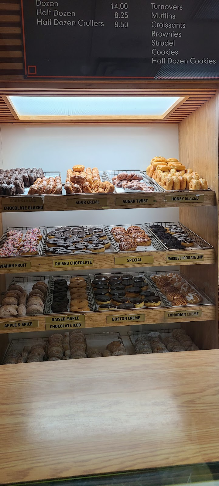 Coffee Way Donuts | 472 Division St, Kingston, ON K7K 4B1, Canada | Phone: (613) 546-9106