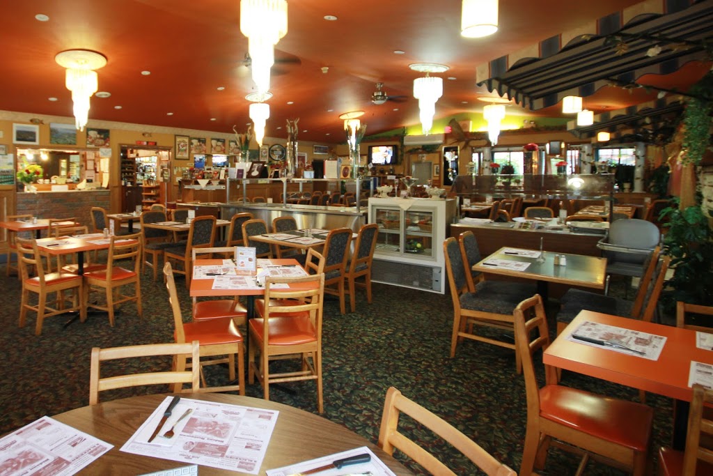 Steves Rideau Restaurant | 39 Bedford St, Westport, ON K0G 1X0, Canada | Phone: (613) 273-3133