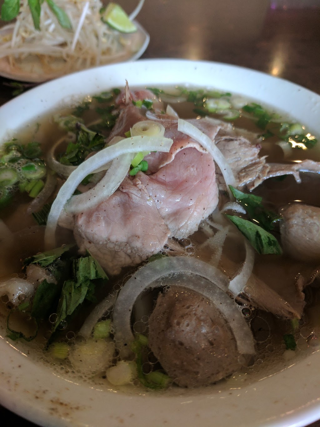 Pho Maxima Restaurant | 822 Twentieth St, New Westminster, BC V3M 4W8, Canada | Phone: (604) 759-3669