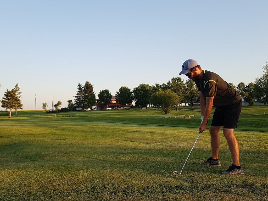 Pilot Mound Town & Country Golf Club | Louise, MB R0G 1P0, Canada | Phone: (204) 825-2766