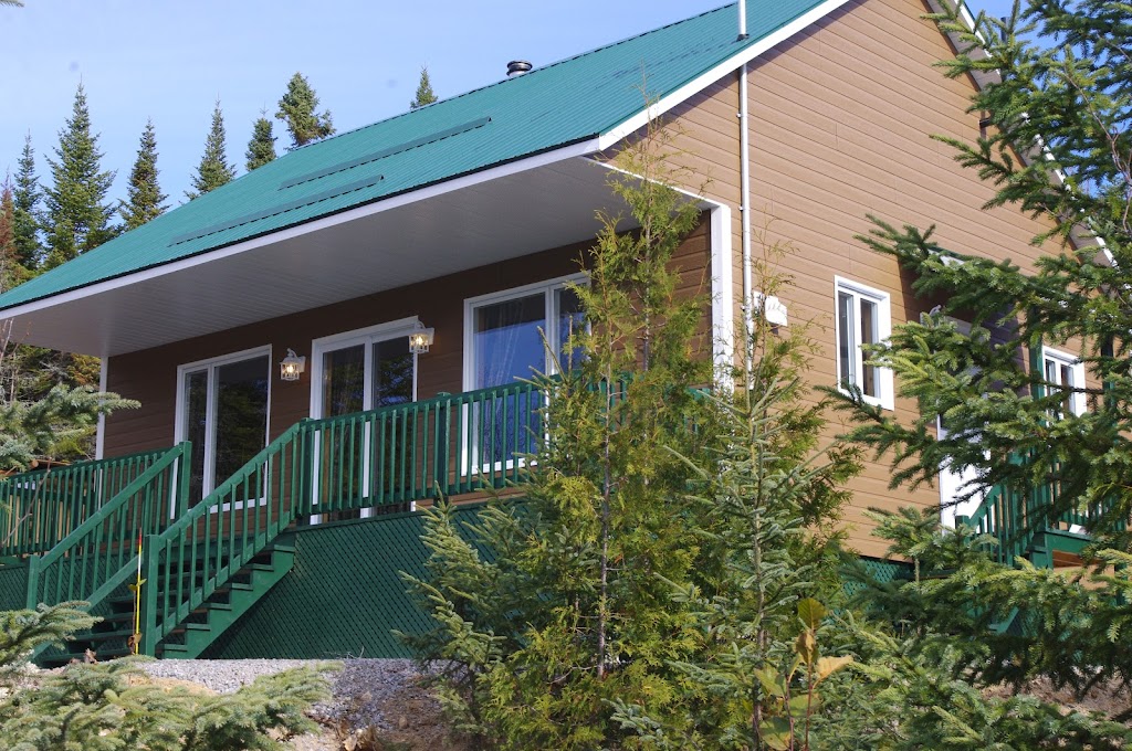 Hunting and Fishing Club Tadoussac | 45 QC-138, Sacré-Coeur, QC G0T 1Y0, Canada | Phone: (418) 235-4723