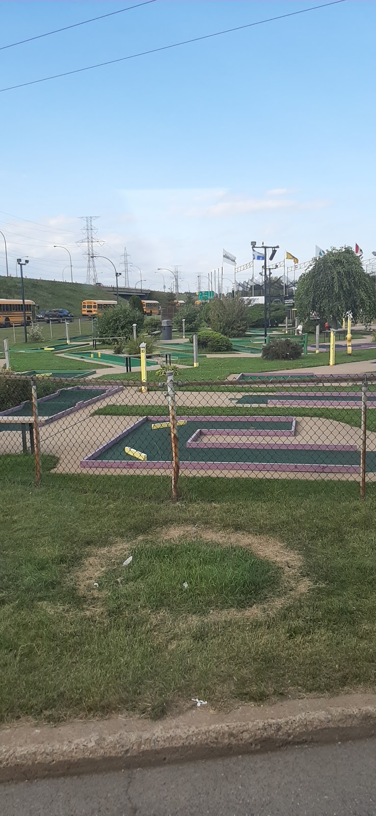 Mini-Golf de la Plaza | 6410 Av. de la Plaza, Sorel-Tracy, QC J3R 4L7, Canada | Phone: (450) 742-3302