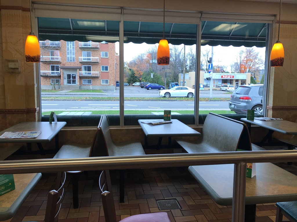 Restaurant SUBWAY | 3500 Chemin des Quatre-Bourgeois, Québec, QC G1W 2L2, Canada | Phone: (418) 651-1314