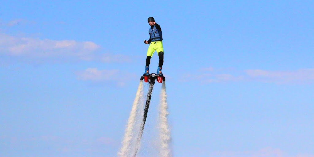 Alberta Flyboard | 5104 Lakeshore Dr, Sylvan Lake, AB T4S 1E3, Canada | Phone: (855) 359-2232